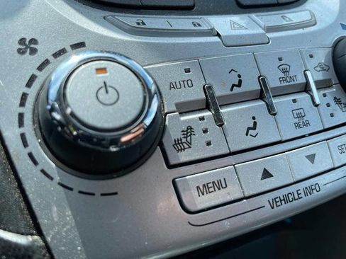 Used 2012 Chevrolet Equinox LTZ AWD/4WD image 37