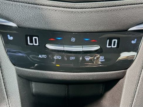 Used 2023 Cadillac XT5 Luxury FWD image 20