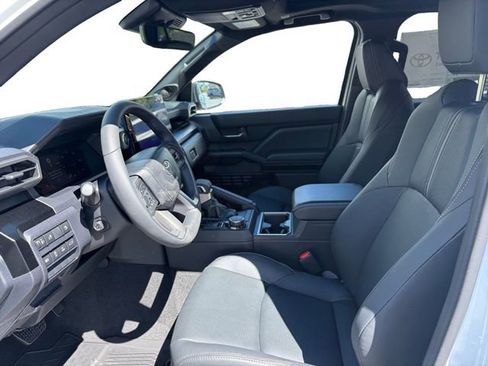 New 2026 Toyota 4Runner Limited AWD/4WD image 10