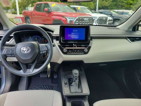 Certified 2026 Toyota Corolla Cross L FWD image 24