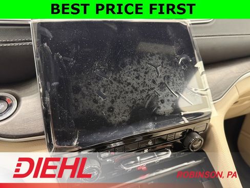 New 2025 Jeep Grand Cherokee Limited w/ Black Appearance Package image 31