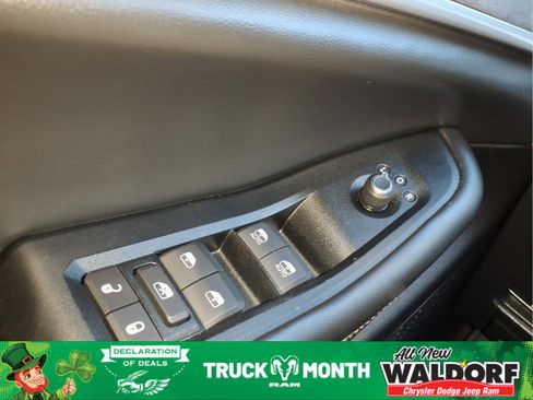 Used 2023 Jeep Grand Cherokee Limited image 20