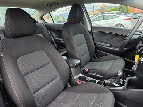 Used 2017 Kia Forte LX FWD image 13