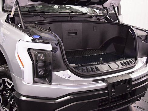 Used 2023 Ford F150 Lightning Pro image 36