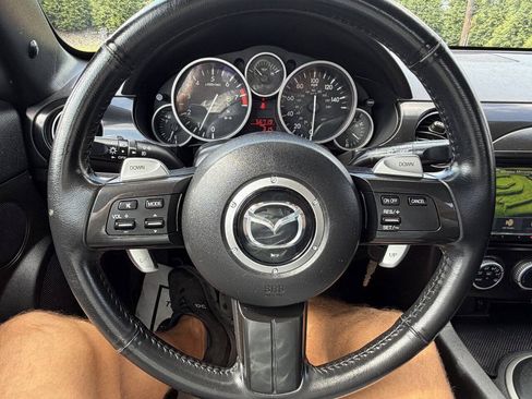Used 2013 MAZDA MX-5 Miata Sport RWD image 13