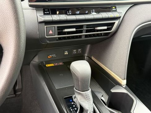 Used 2026 Toyota Camry LE w/ Convenience Package FWD image 21