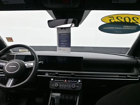 Certified 2025 Hyundai Santa Cruz SE image 27