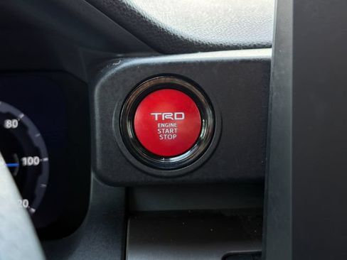 Used 2024 Toyota Tacoma TRD Off-Road AWD/4WD image 22