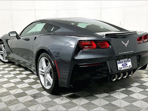 Used 2017 Chevrolet Corvette Stingray Coupe w/ 1LT image 9