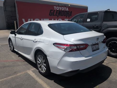 Used 2018 Toyota Camry LE FWD image 6