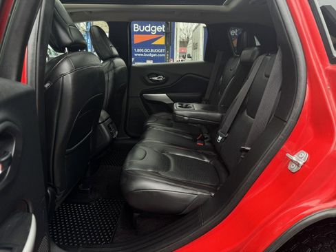 Used 2017 Jeep Cherokee Trailhawk image 30