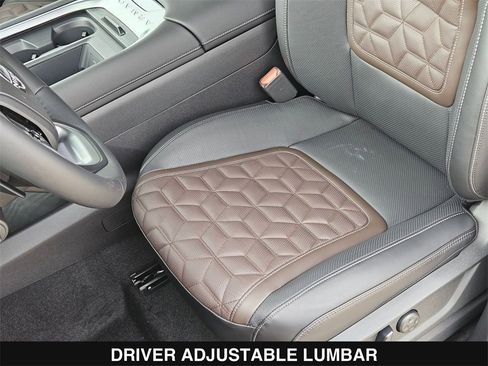 New 2026 Nissan Armada Platinum image 16