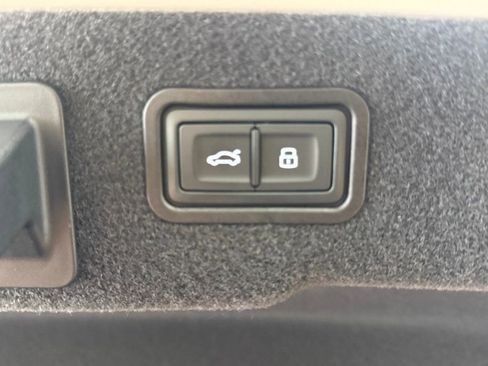 Used 2023 Audi S8 w/ S8 Comfort Plus Package image 31