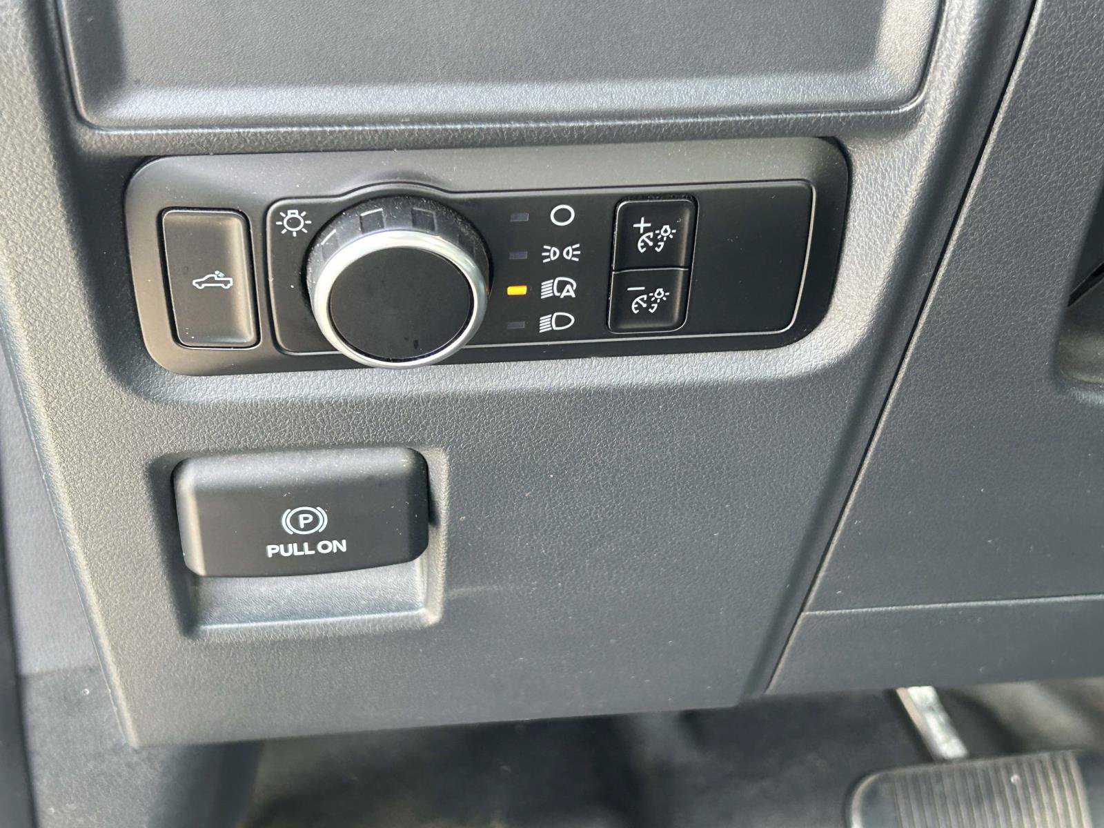 Used 2024 Ford F150 XL RWD image 13
