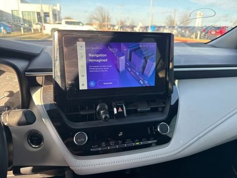 Used 2024 Toyota Corolla SE image 10