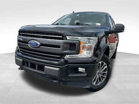 Used 2020 Ford F150 XLT w/ Equipment Group 302A Luxury AWD/4WD image 9