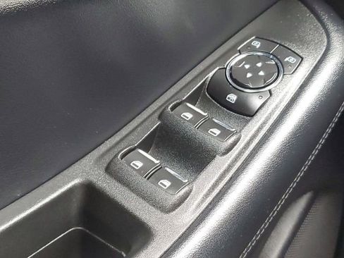 Used 2021 Ford Edge SE image 23