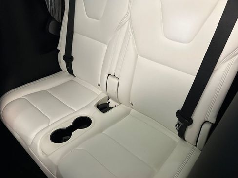 Used 2018 Tesla Model X AWD/4WD image 15