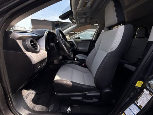 Used 2017 Toyota RAV4 XLE w/ Premium Special Value Package image 13