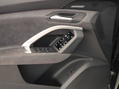 New 2025 Audi SQ5 Premium Plus image 22