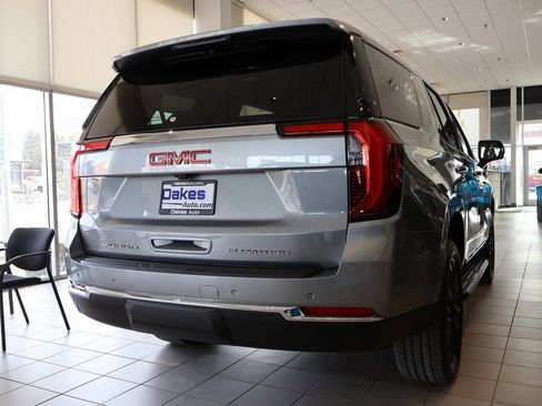 New 2026 GMC Yukon Elevation image 6