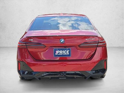 Used 2025 BMW i5 eDrive40i w/ M Sport Package RWD image 6