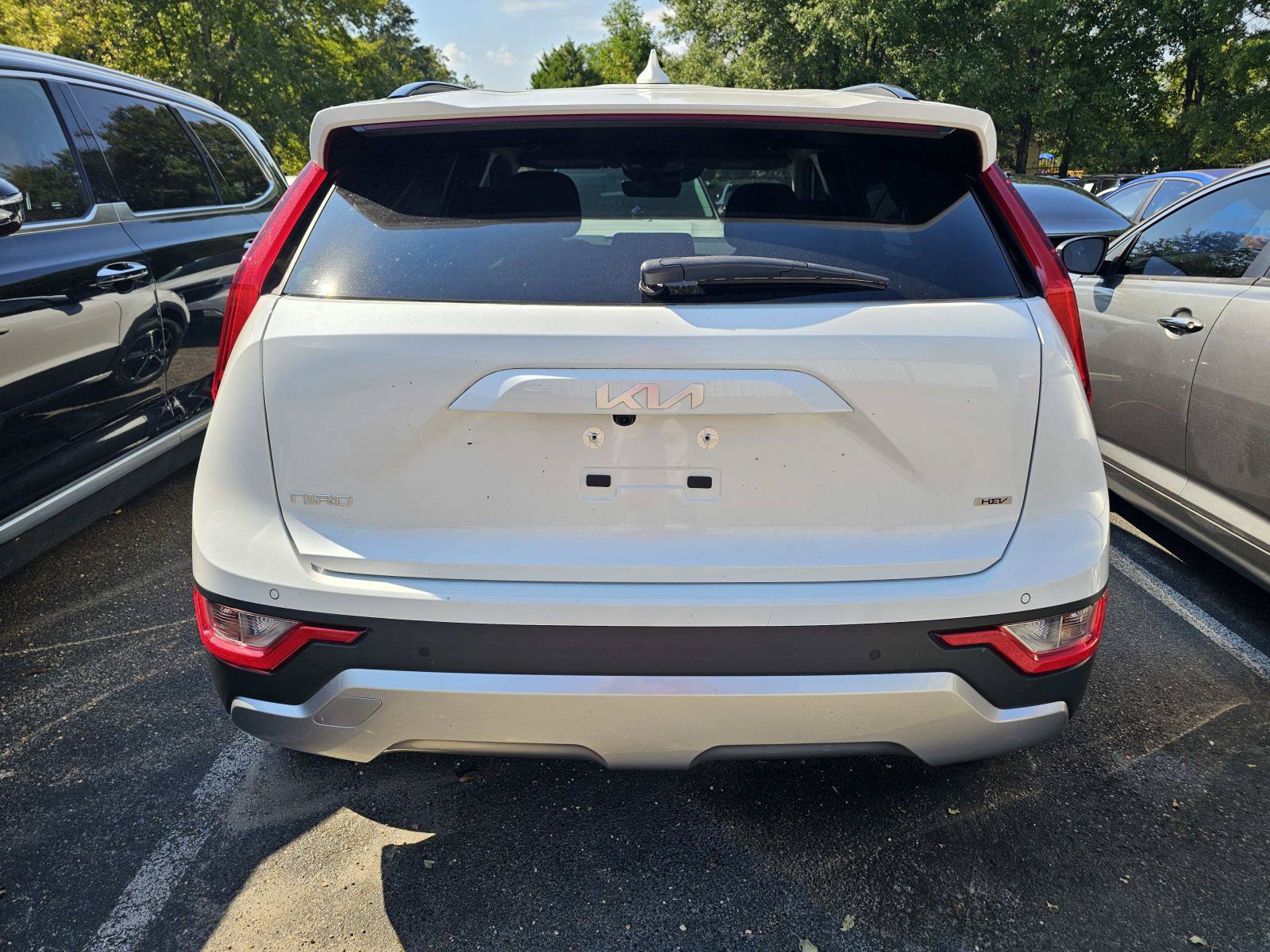 Used 2023 Kia Niro EX FWD image 11