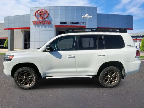 Used 2020 Toyota Land Cruiser Heritage Edition image 7