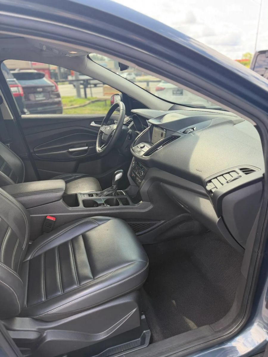 Used 2019 Ford Escape SEL AWD/4WD image 14