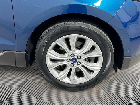 Used 2020 Ford Edge Titanium w/ Equipment Group 301A AWD/4WD image 23