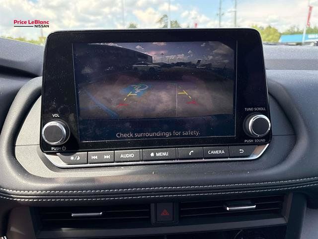 Certified 2024 Nissan Rogue SV FWD image 28