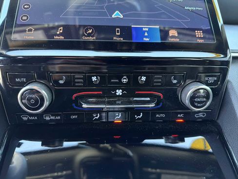 Used 2021 Jeep Grand Cherokee L Overland w/ Luxury Tech Group IV image 9