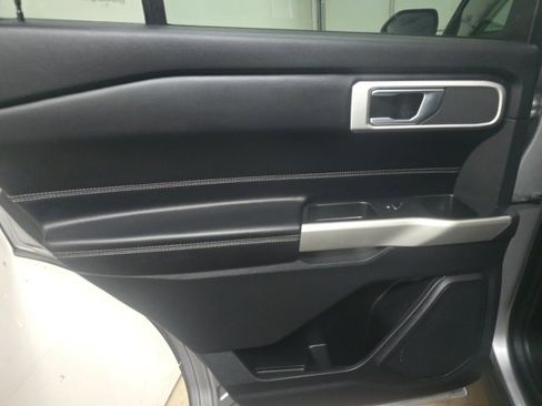 Used 2021 Ford Explorer XLT w/ Class III Trailer Tow Package image 15