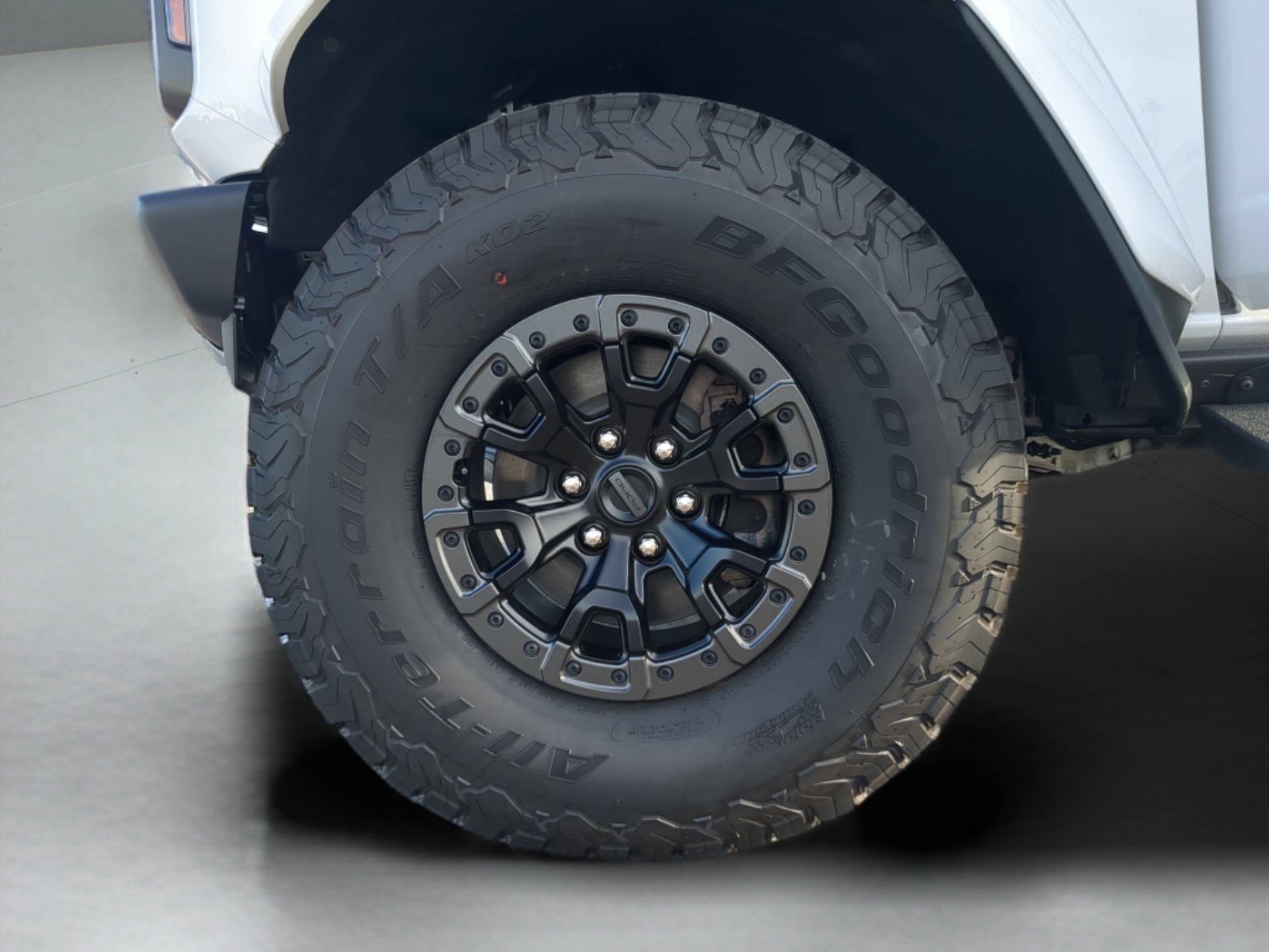 New 2026 Ford Bronco Raptor w/ Interior Carbon Fiber Pack AWD/4WD image 74