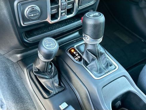 Used 2024 Jeep Wrangler Sport S image 16