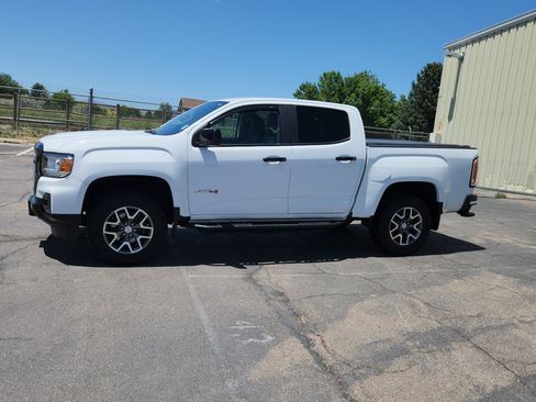 Used 2021 GMC Canyon AT4 w/ Driver Alert Package AWD/4WD image 4