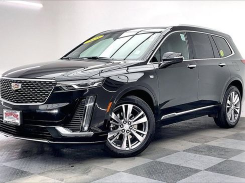 Used 2025 Cadillac XT6 Premium Luxury image 12