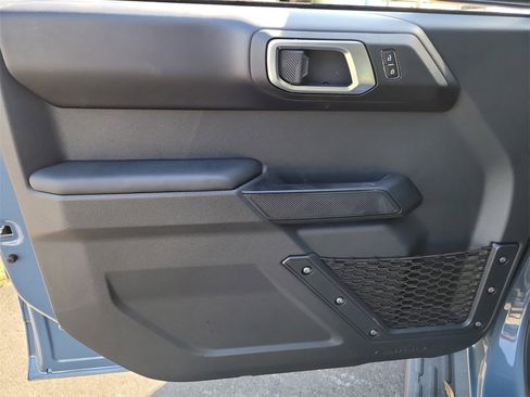 New 2025 Ford Bronco Outer Banks image 13