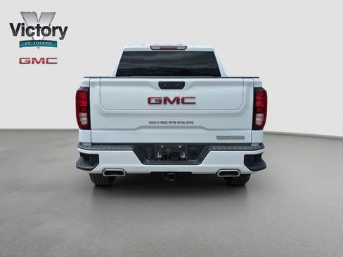 Used 2022 GMC Sierra 1500 Elevation w/ X31 Off-Road Package AWD/4WD image 16