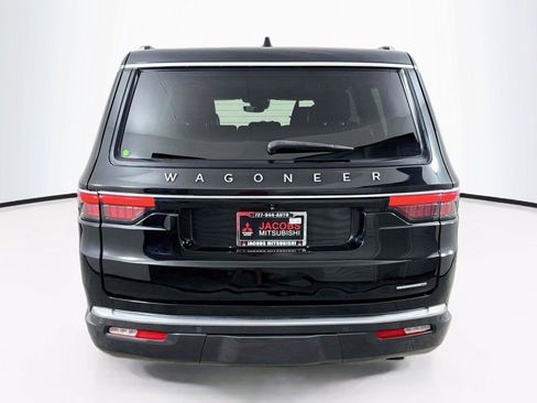 Used 2022 Jeep Wagoneer Series I w/ Convenience Group I RWD image 4