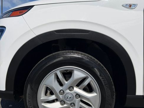 Used 2024 Hyundai Venue SE FWD image 20