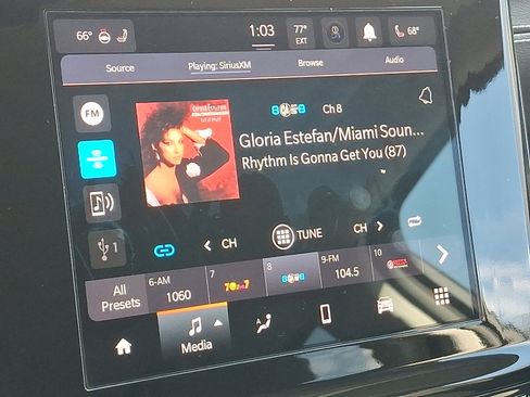 Certified 2022 Jeep Grand Cherokee Laredo w/ Luxury Tech Group I image 17