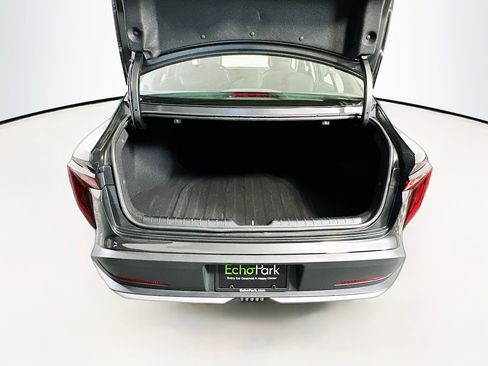 Used 2025 Kia K4 LXS image 29