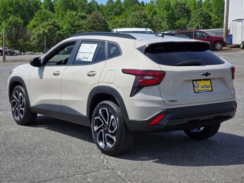 New 2026 Chevrolet Trax RS w/ Driver Confidence Package FWD image 19