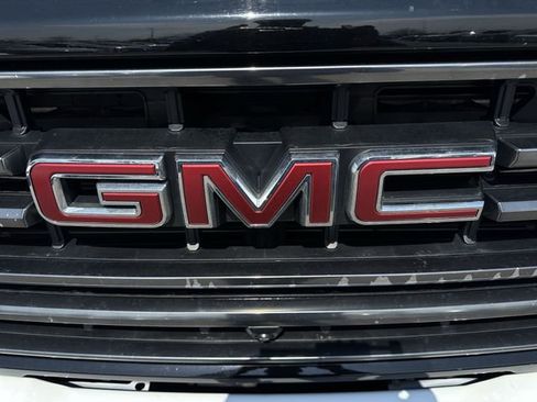 Used 2021 GMC Sierra 2500 AT4 w/ AT4 Premium Plus Package AWD/4WD image 32