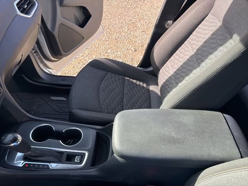 Used 2021 Chevrolet Equinox LT image 17