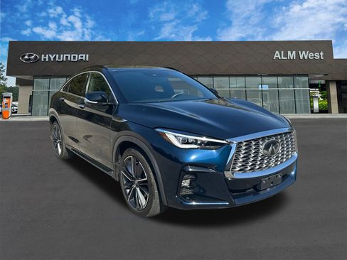 Used 2023 INFINITI QX55 Essential AWD/4WD image 3