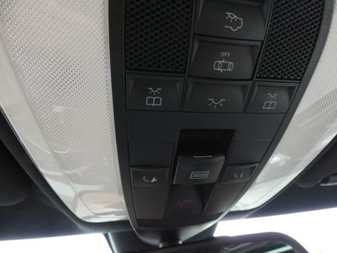 Used 2014 Mercedes-Benz E 350 4MATIC Coupe image 57