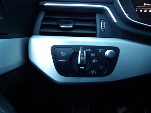 Used 2018 Audi S4 Prestige w/ Prestige Package image 27