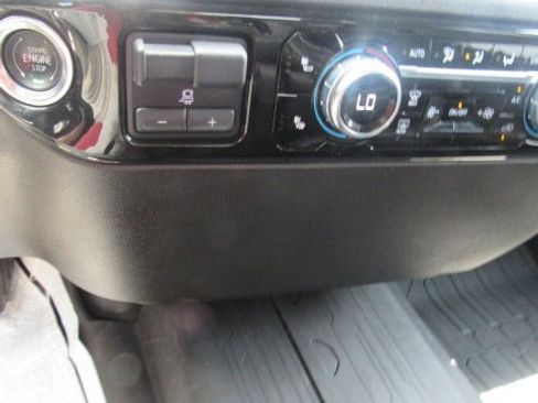Used 2022 Chevrolet Tahoe Premier RWD image 29